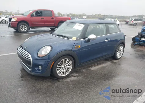 2018 Mini Hardtop Cooper/Oxford Edition from USA, damaged, VIN WMWXP5C52J2G64238
